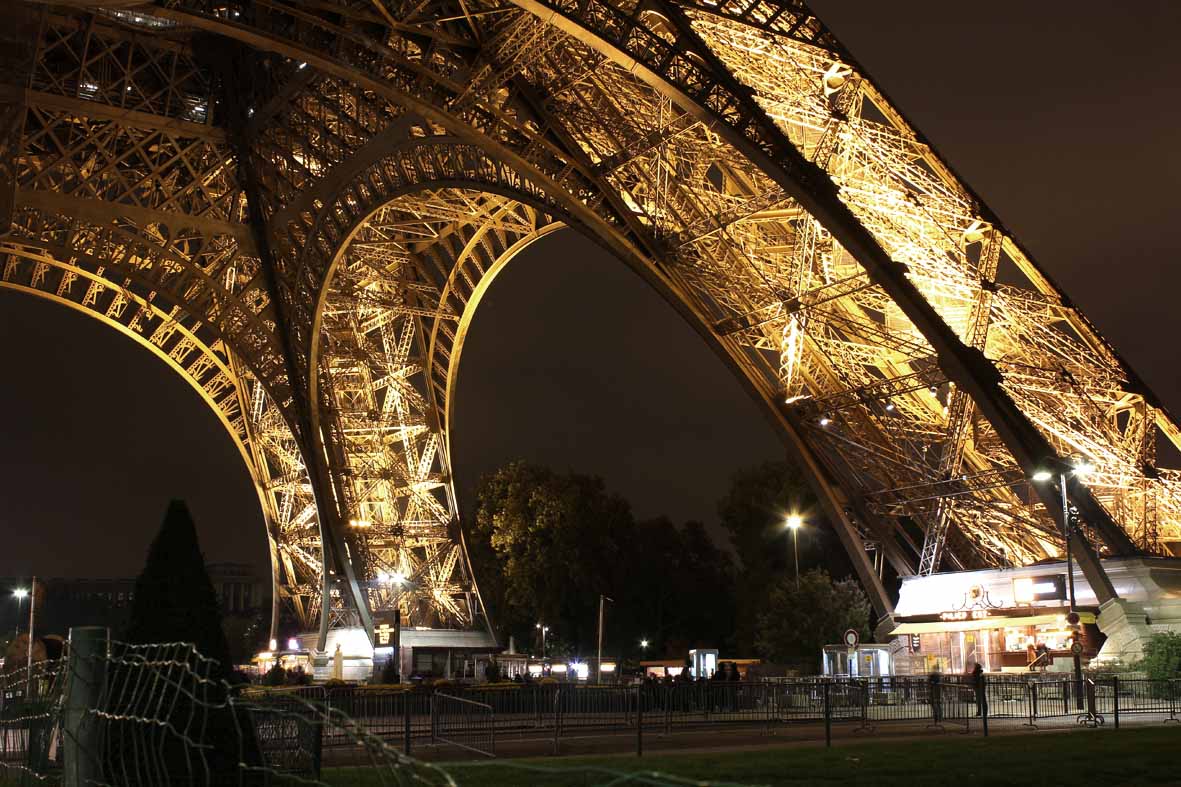 Paris Capital Magazyn 2433